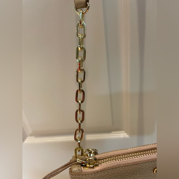 Authentic Miu Miu cross body - Picture 8 of 15